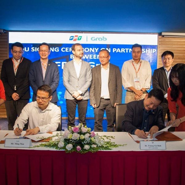 FPT, Grab join forces to develop smart city solutions for Vietnam